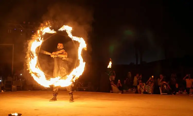Desert Safari Entertainment Options: Traditional Music, Dance, and More Fun